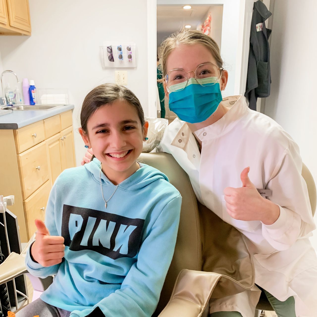 Smilling patient & doctor